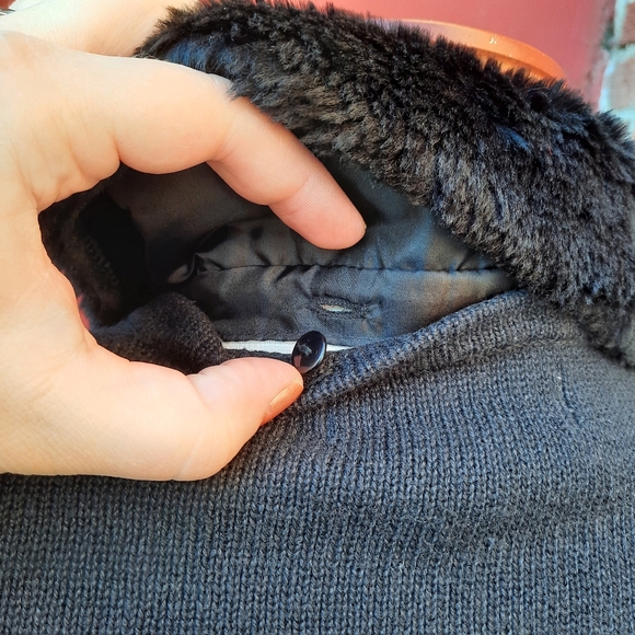 Vintage 90's Christmas Sweater Cardinals Bird Faux Fur Collar Cardigan Small - Picture 11 of 12